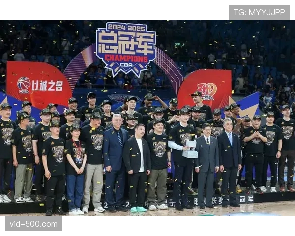 【2026年4月CBA联赛·非赛事·文化CBA总决赛奖杯“牟作云杯”启动全国巡展，首站抵达北京